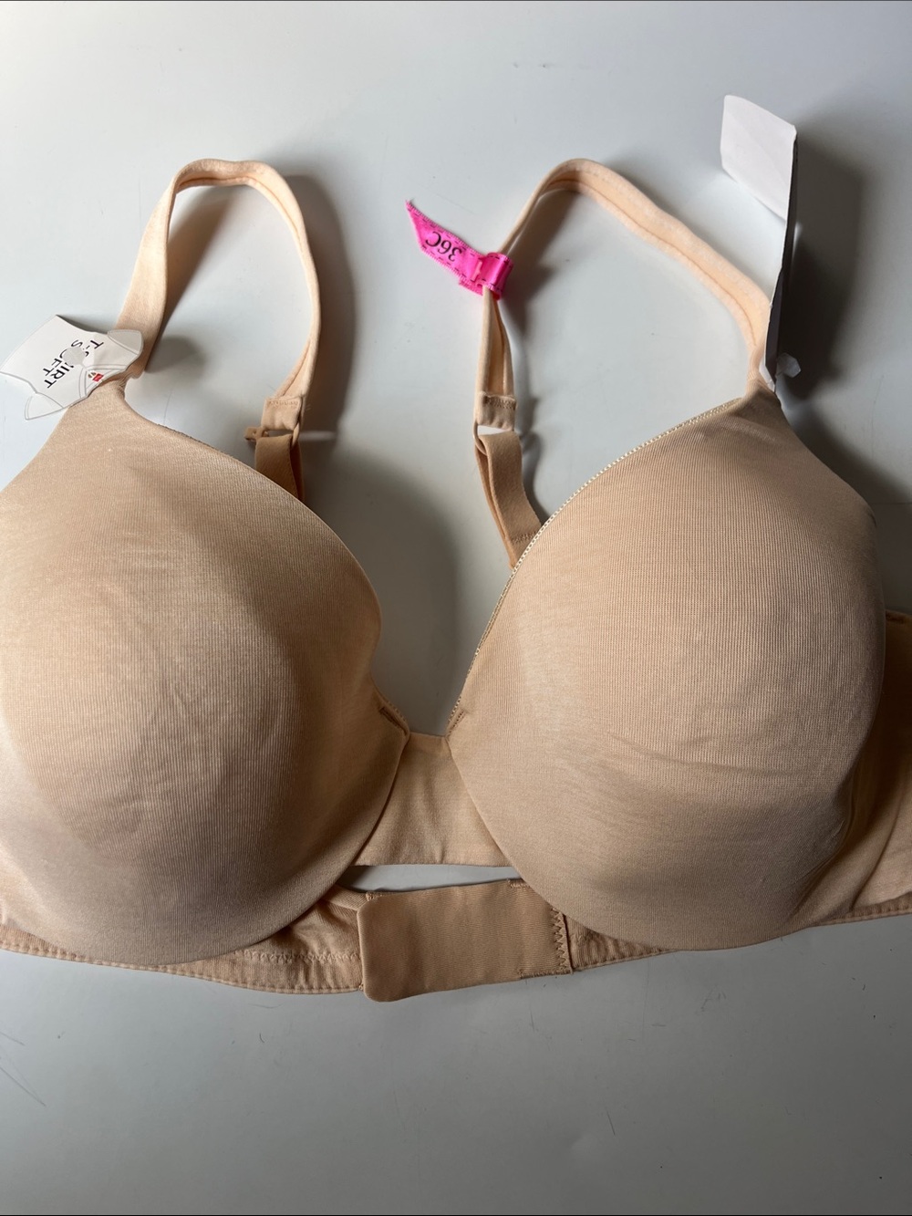 3/$15. NWT Hanes bra 36C